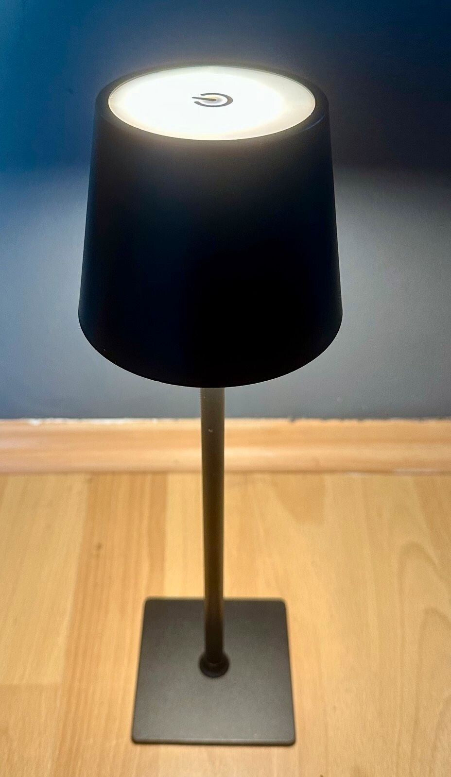 Tischlampe LED mit Touch NEU in Schwarz