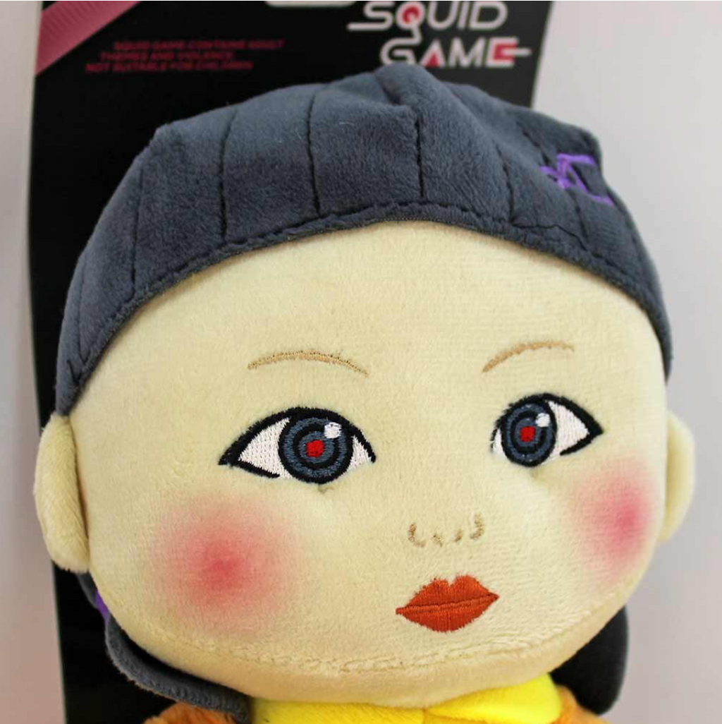 Squid Game Puppe Young-Hee aus Plüsch - ca. 28 cm