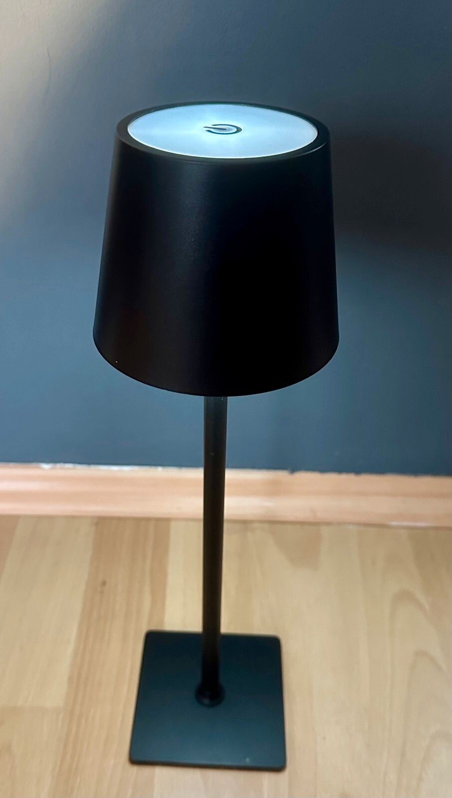 Tischlampe LED mit Touch NEU in Schwarz
